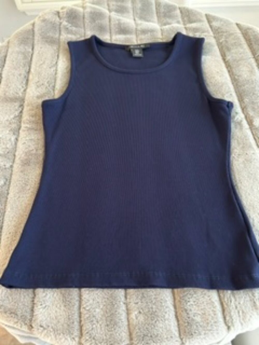 Tahari Navy Knit Top szM